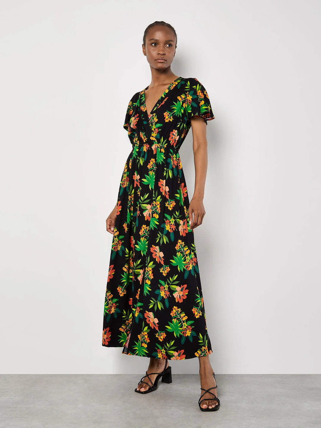 APRICOT - Graphic Tropical Wrap Dress - 964327
