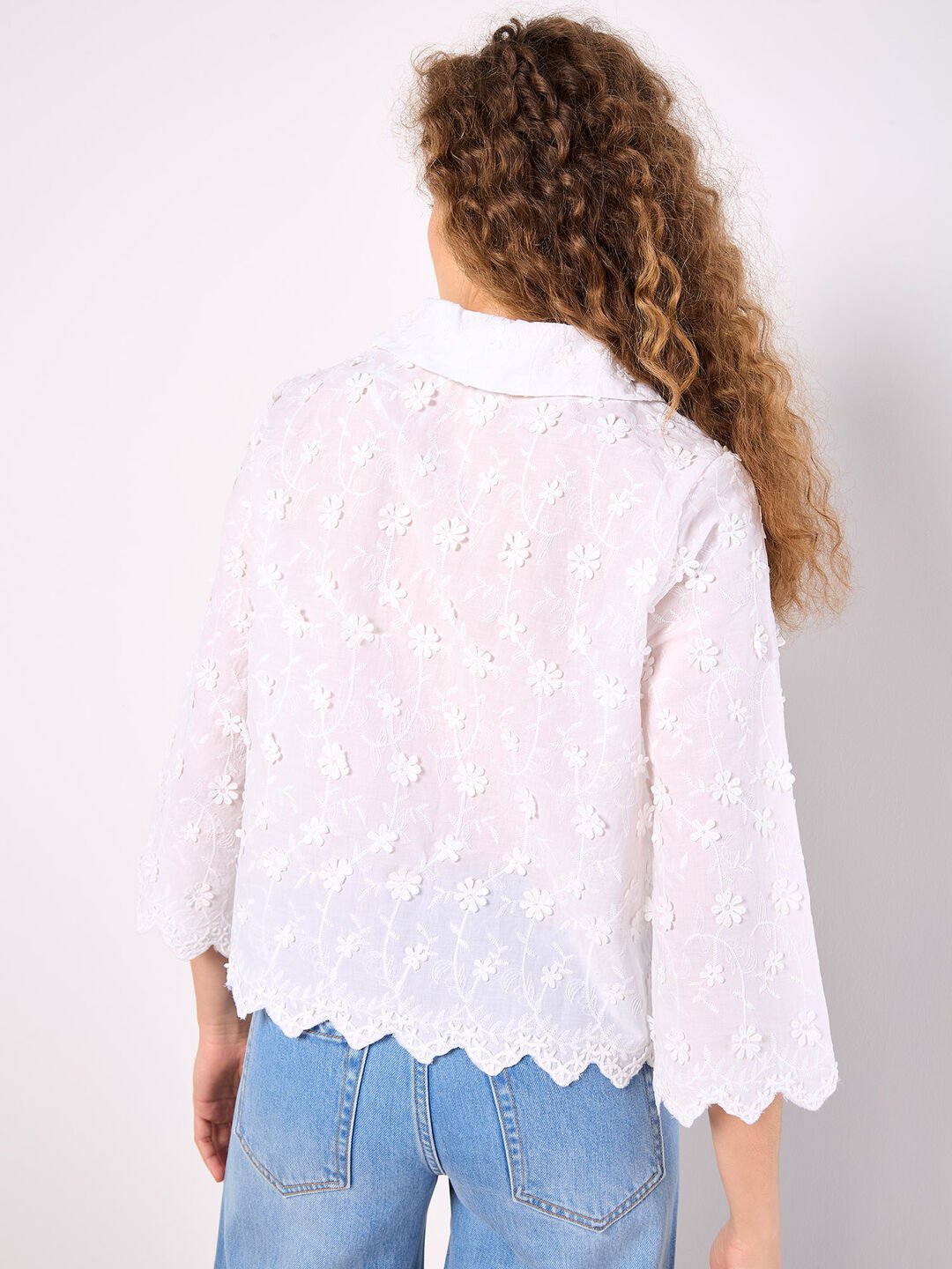 APRICOT - Applique Flowers Cropped Shirt - 962293 - Boutique Bubbles