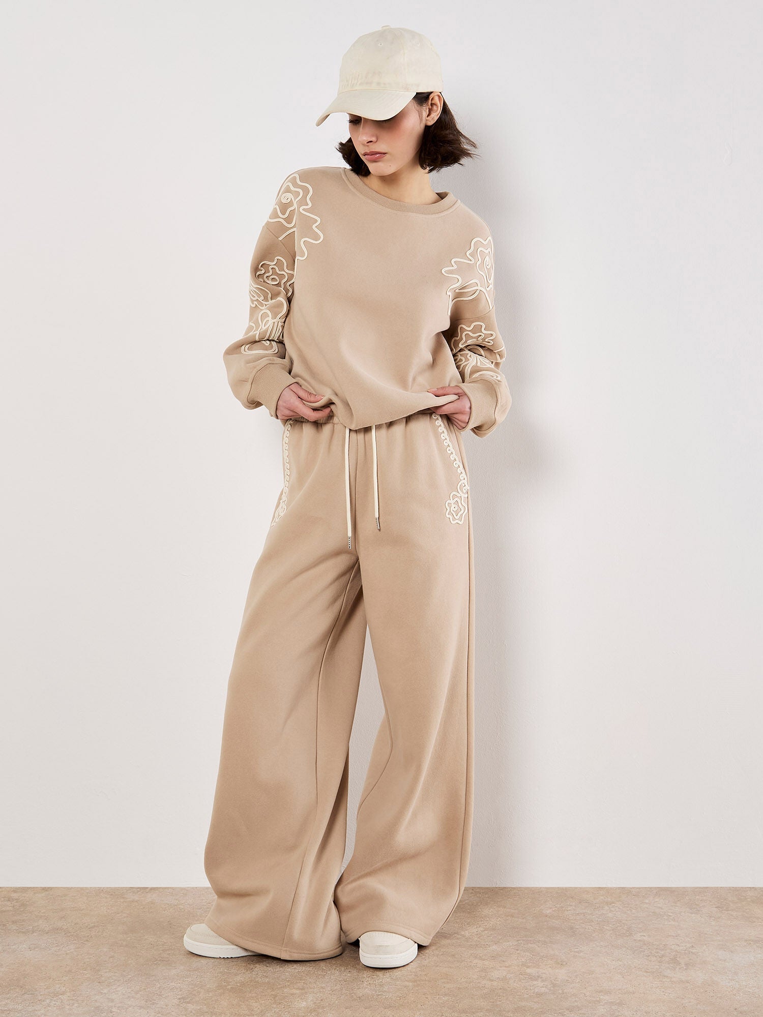 APRICOT - Floral Cornelli Embroidered Sweatshirt - X120031 - Boutique Bubbles