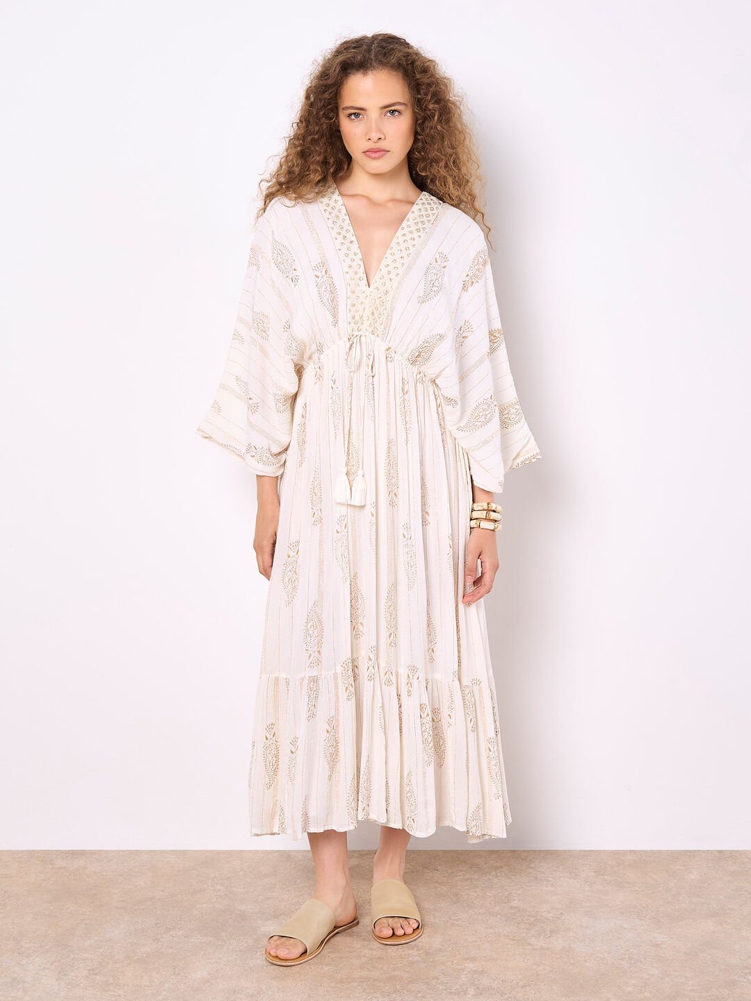 APRICOT - Gold Shimmer Paisley Midi Dress - 933729 - Boutique Bubbles