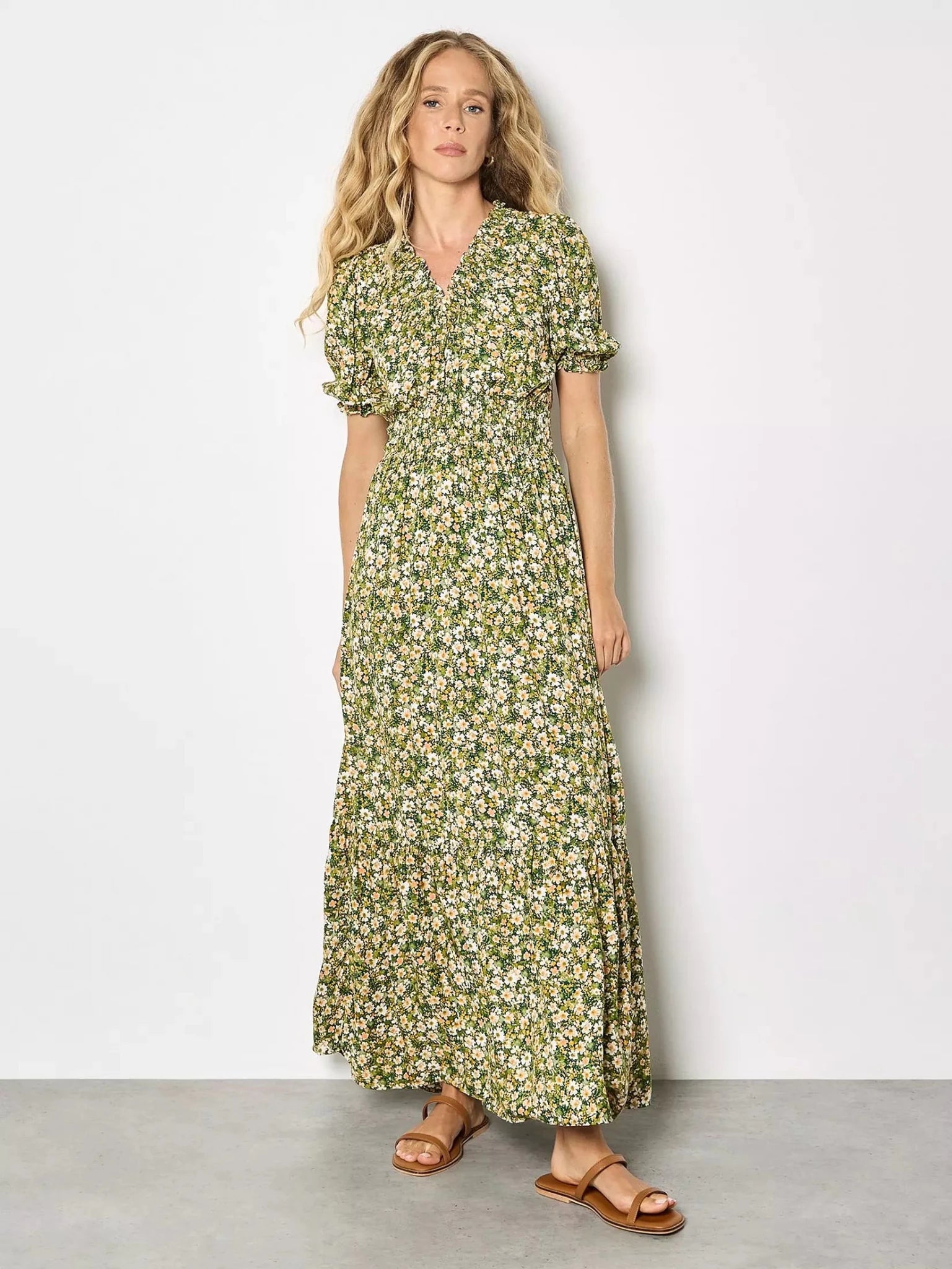 APRICOT - Smock V Neck Floral Midi Dress - X181827 - Boutique Bubbles