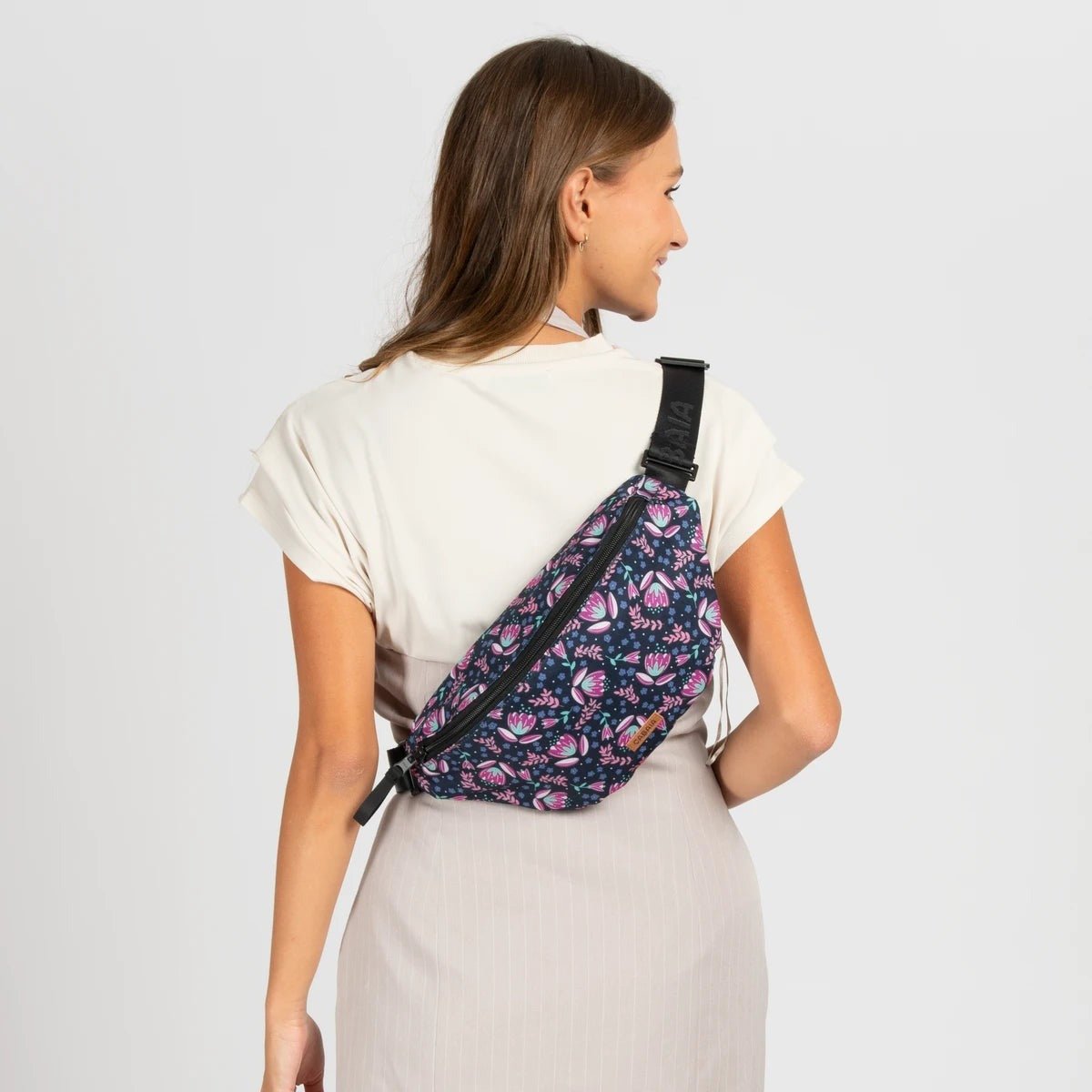 CABAÏA - Belt Bag Large - Boutique Bubbles