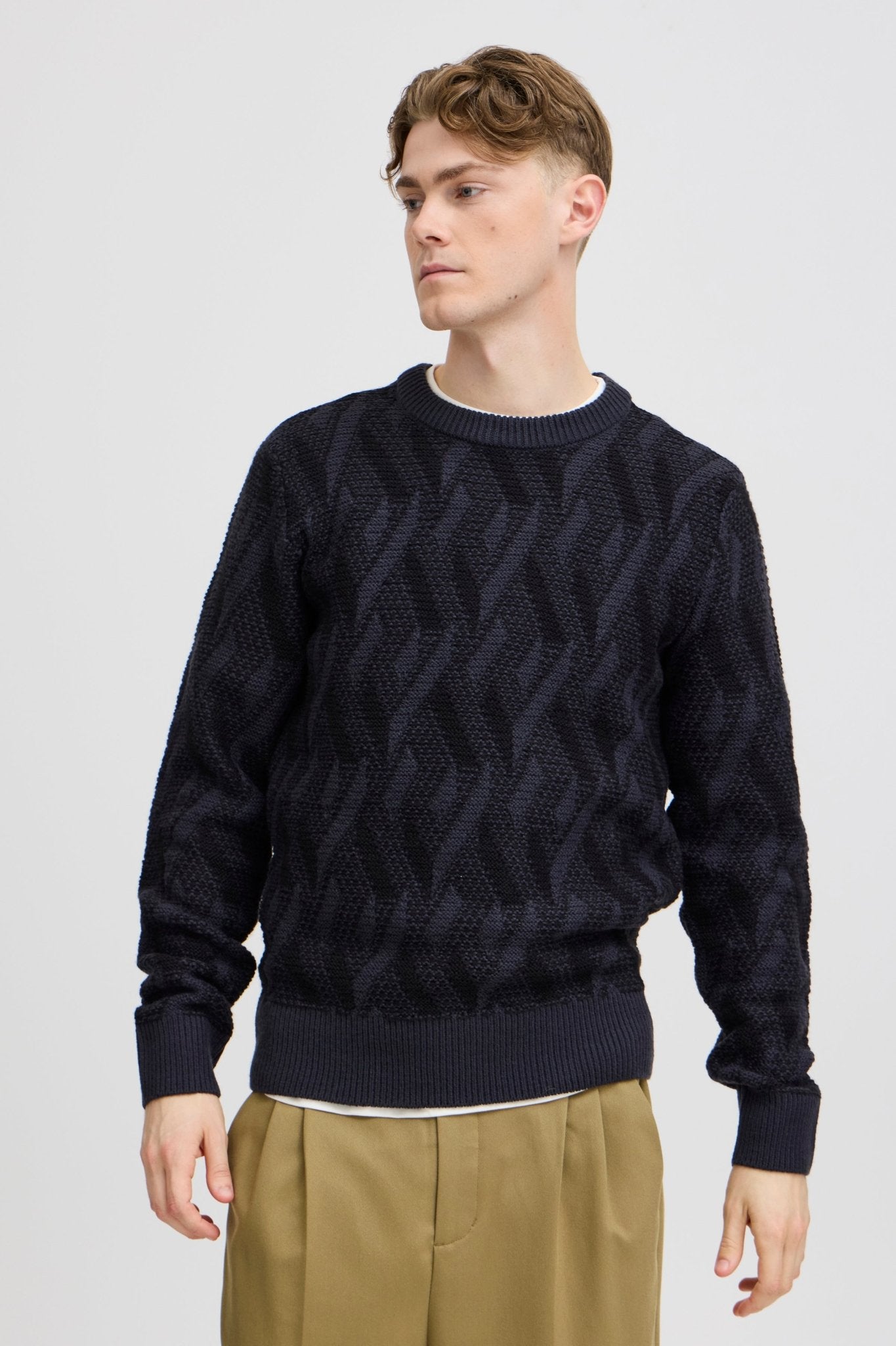 CASUAL FRIDAY - CFKARL jacquard crew neck knit - 20505195 - Boutique Bubbles