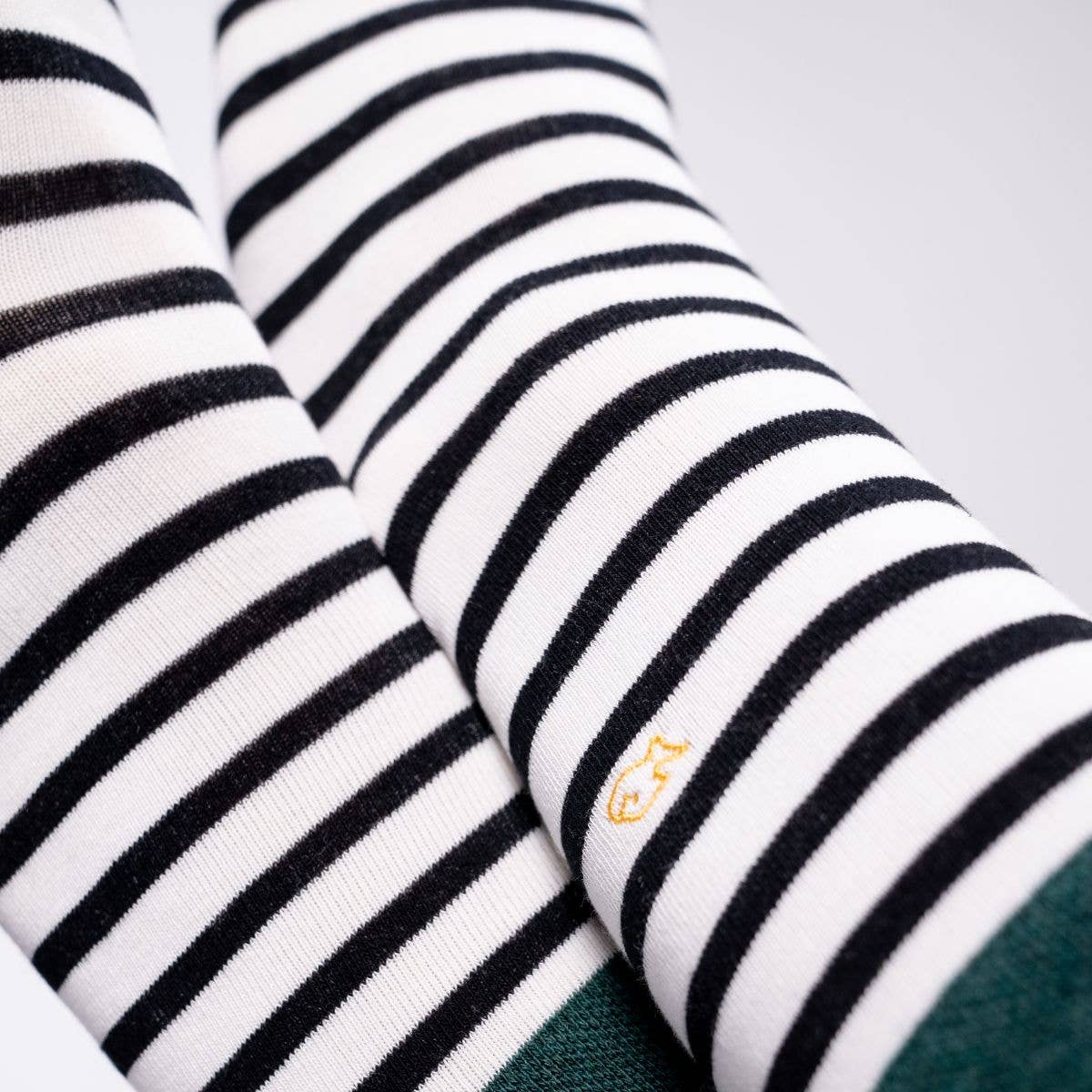 Combed Cotton Socks with Wide Stripes - White and Black - Boutique Bubbles