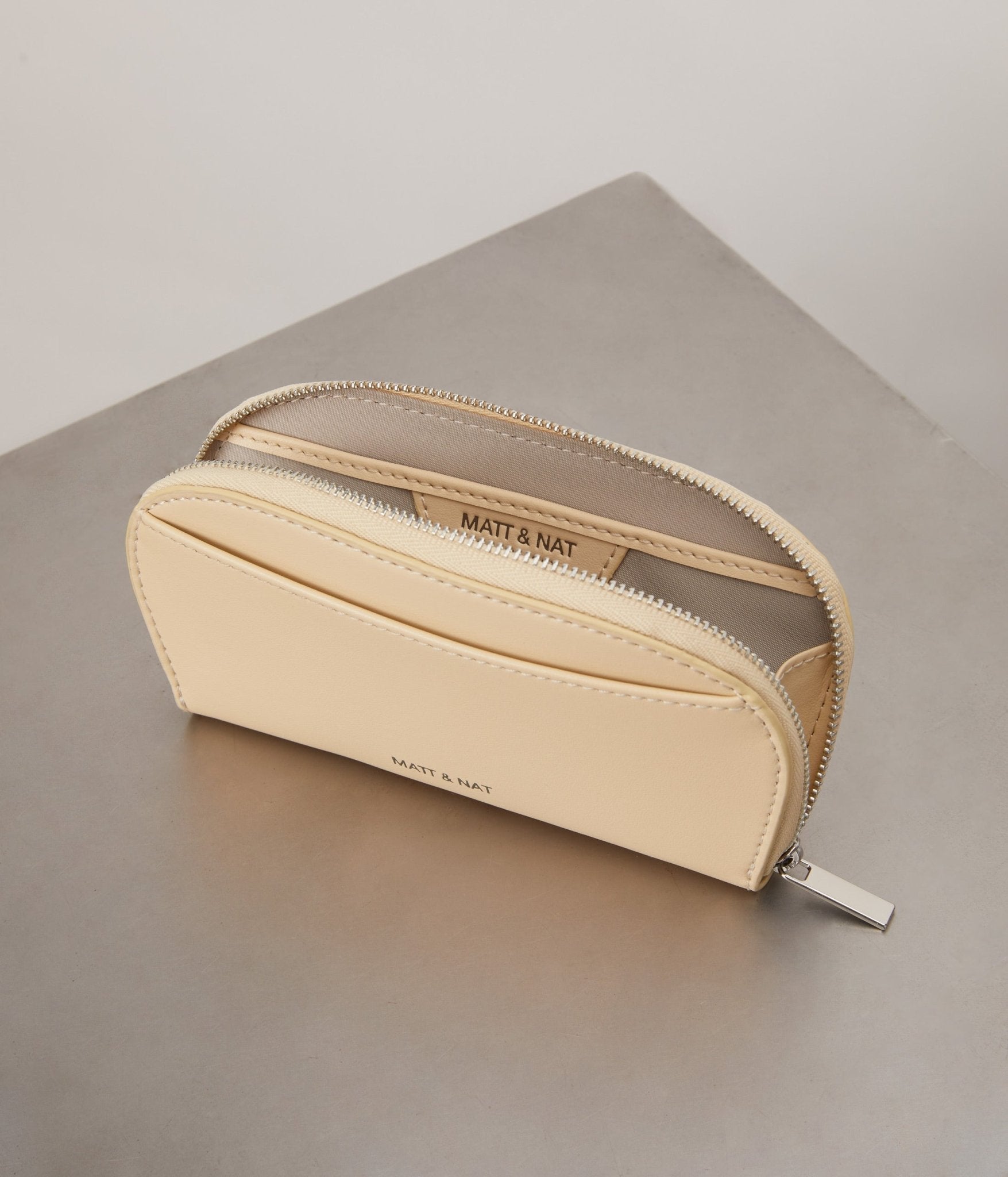 MATT&NAT - MEREL Vegan Card Holder – UPPEAL™ - Boutique Bubbles