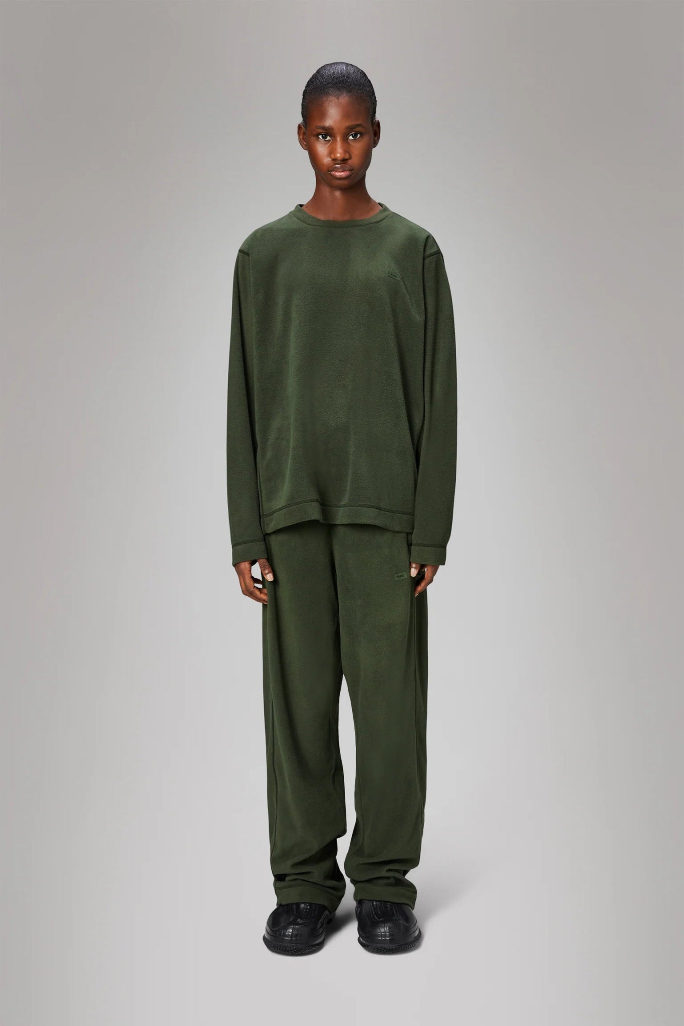 RAINS ADDIS Fleece Crewneck - Boutique Bubbles