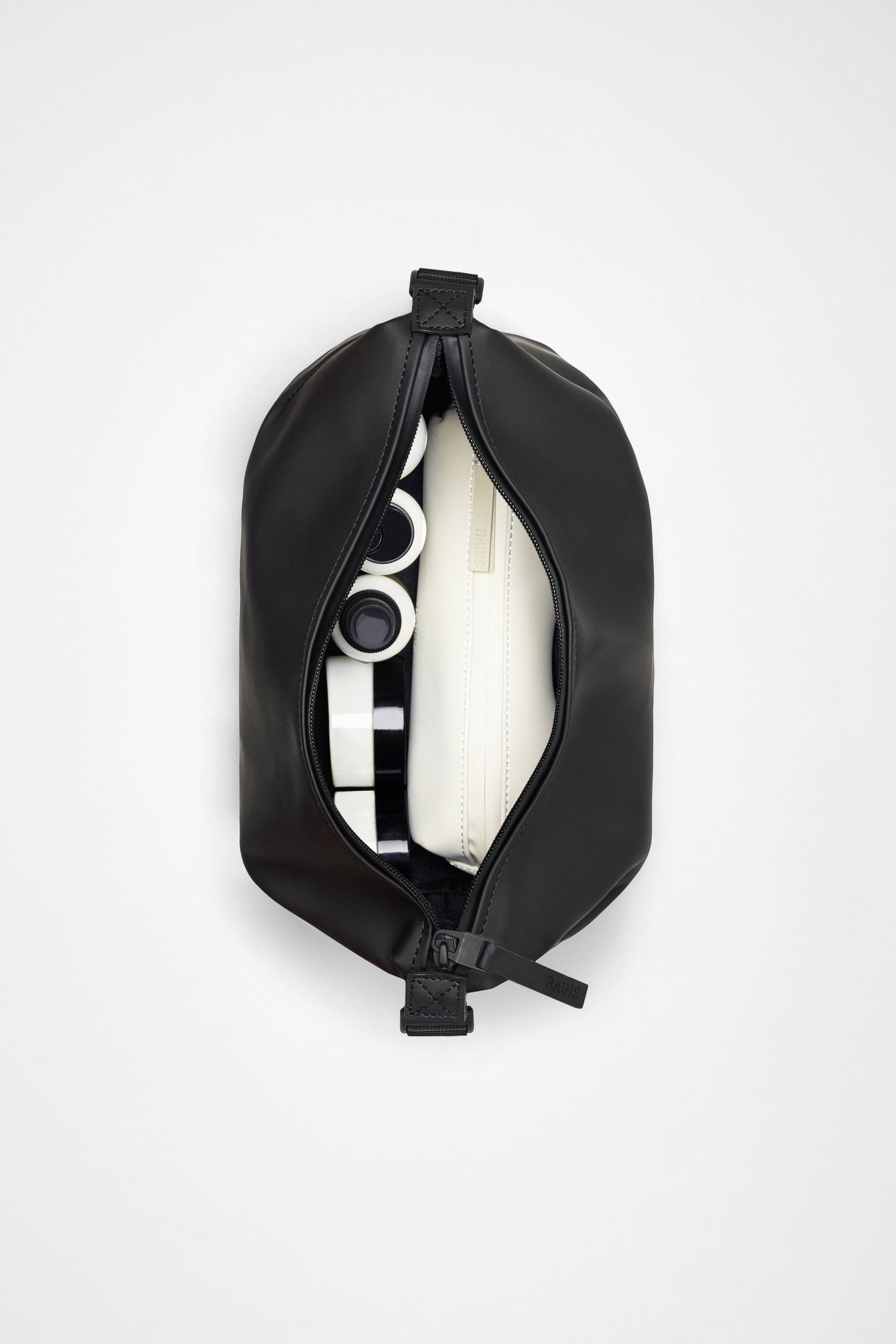 RAINS HILO Wash Bag W3 - Boutique Bubbles