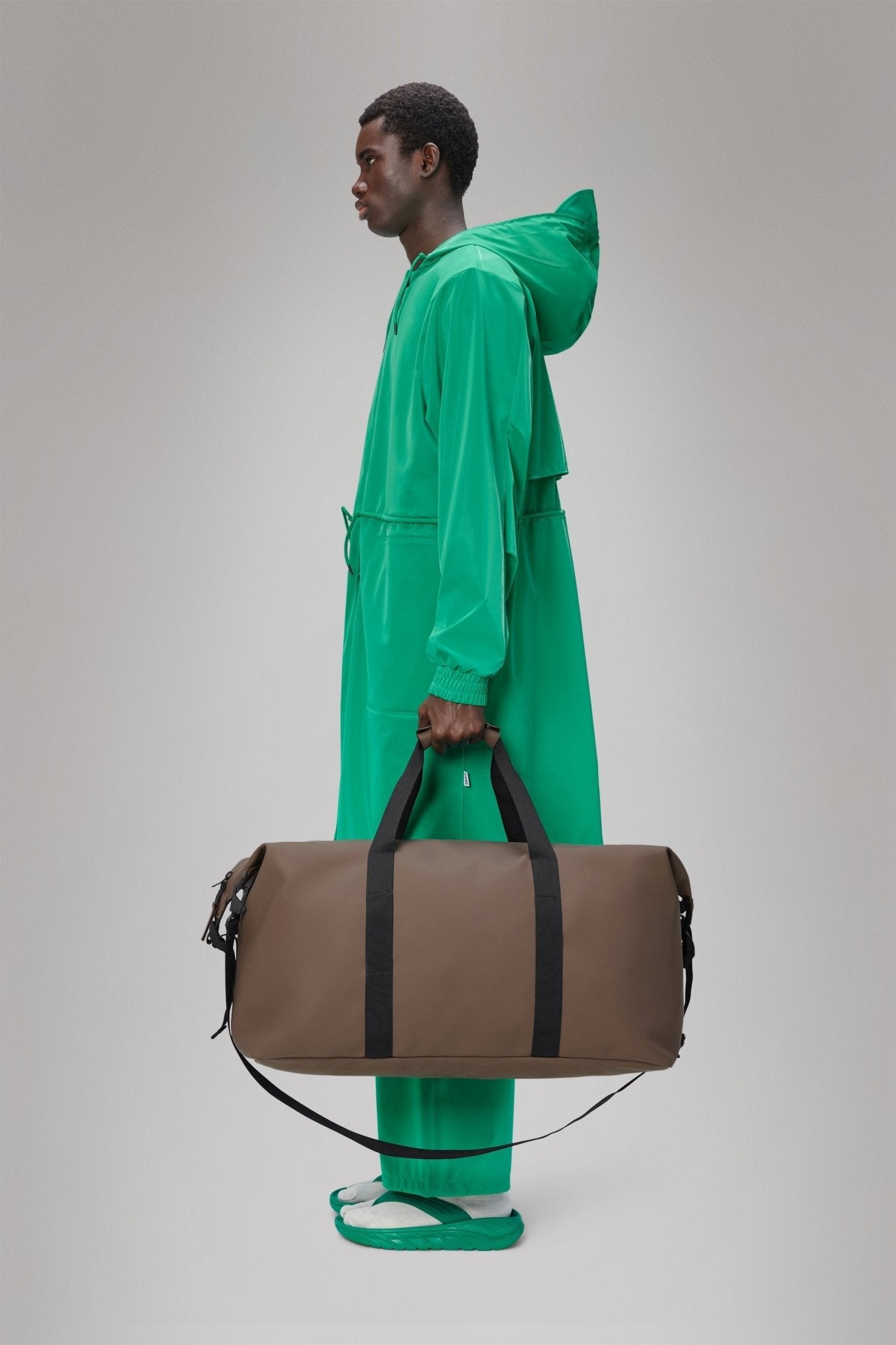 RAINS HILO Weekend Bag Large W3 - Boutique Bubbles