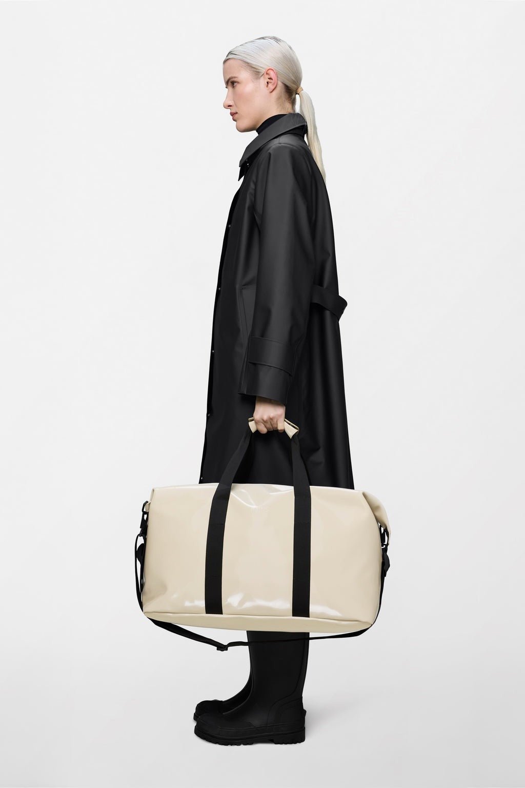 RAINS HILO Weekend Bag W3 - Boutique Bubbles