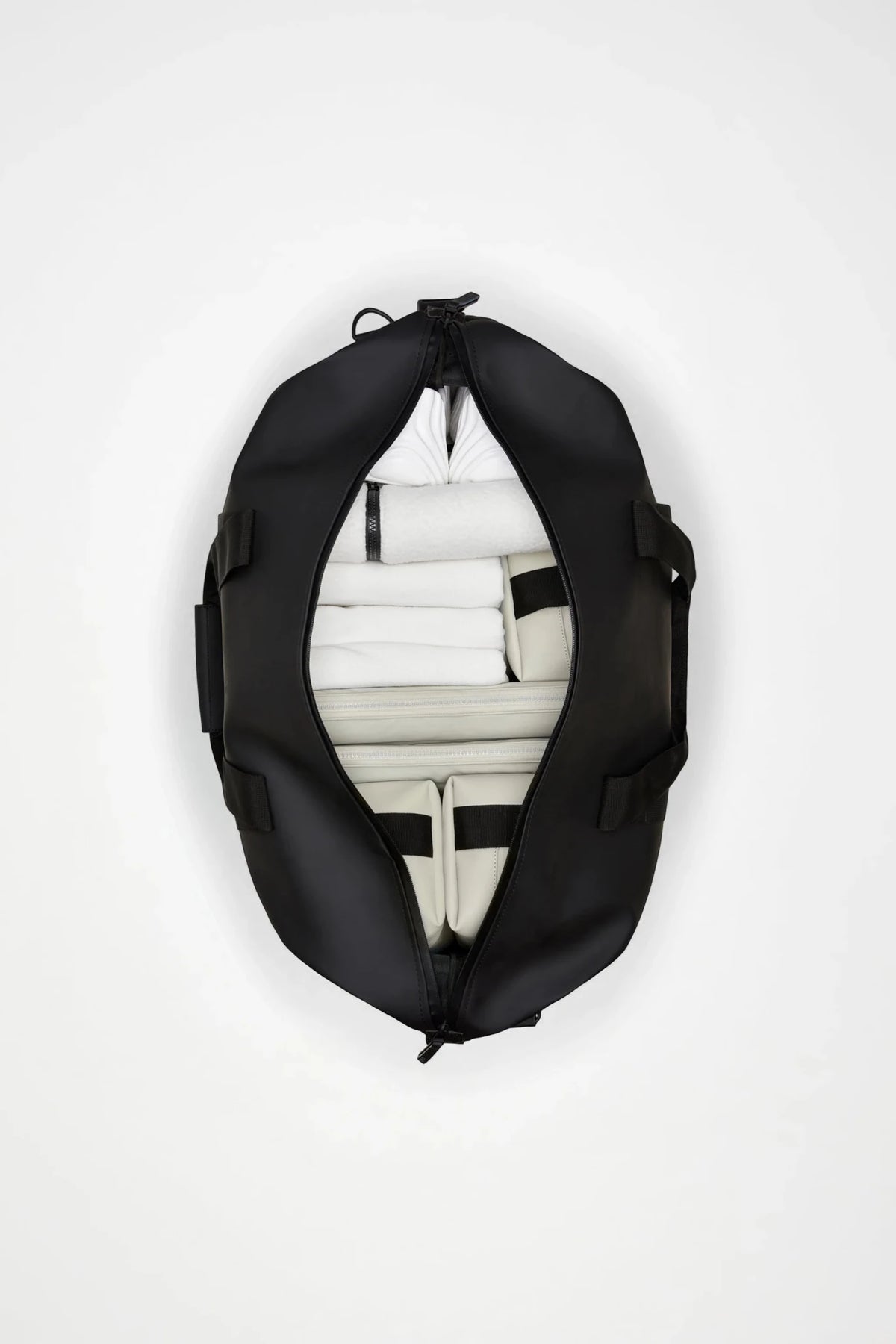 RAINS HILO Weekend Bag W3 - Boutique Bubbles