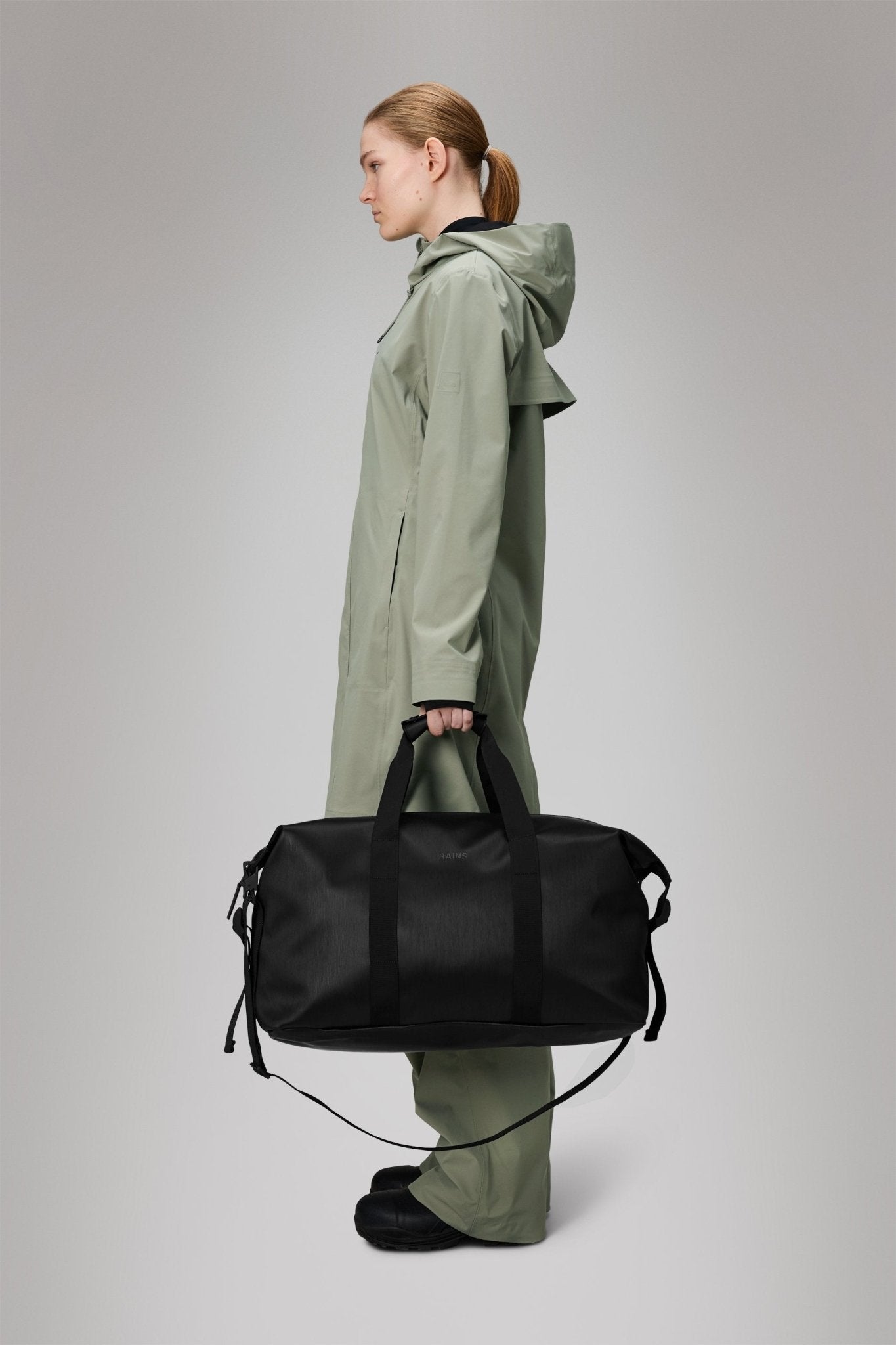 RAINS HILO Weekend Bag W3 - Boutique Bubbles