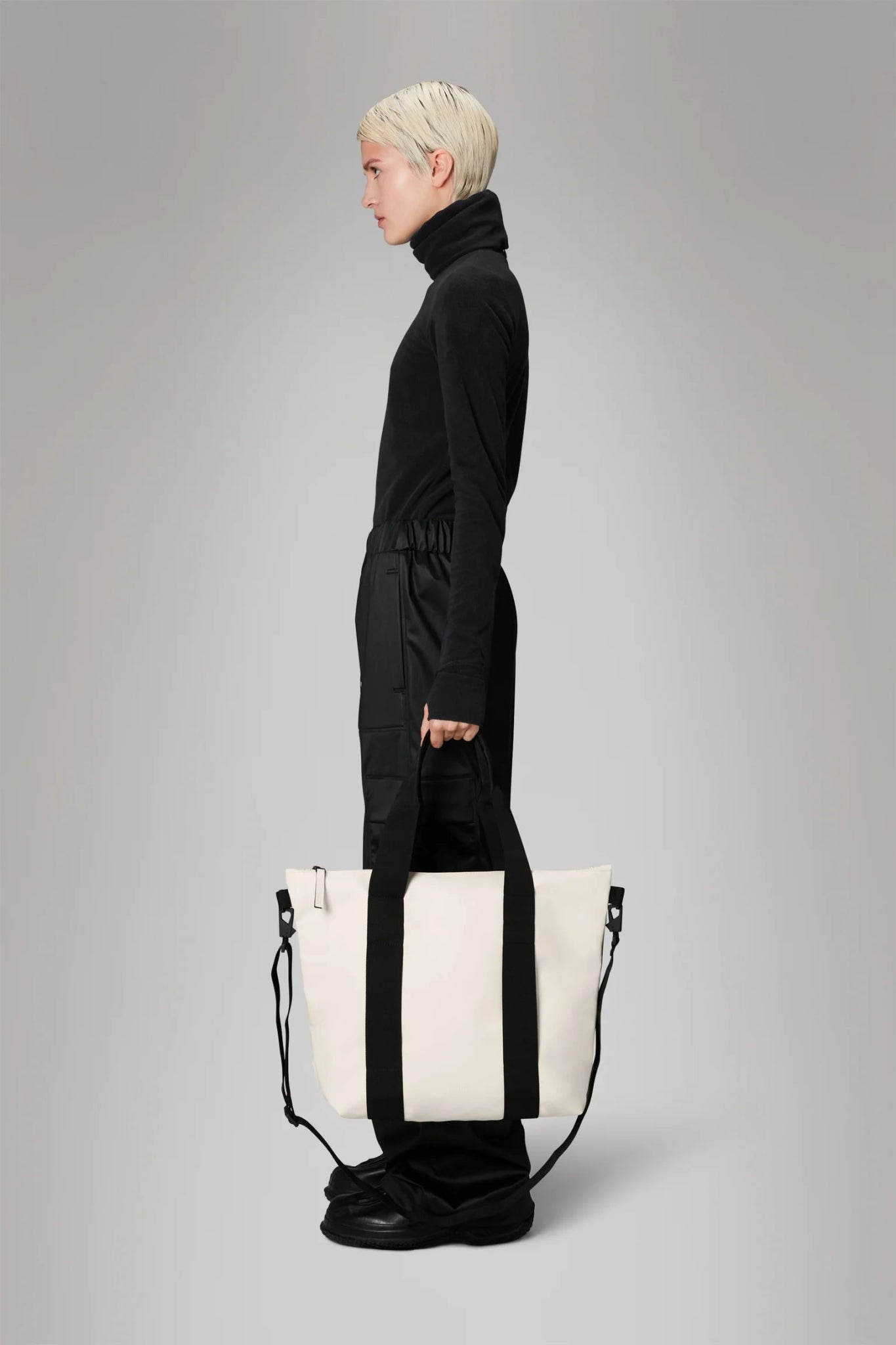 RAINS TOTE Bag mini W3 - Boutique Bubbles