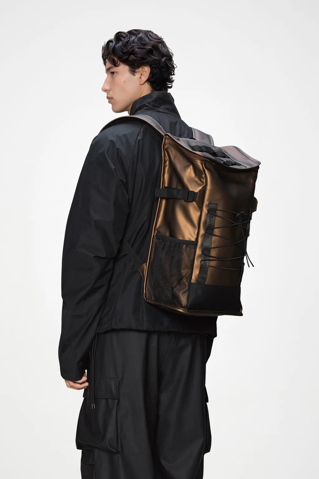 RAINS TRAIL Mountaineer Bag W3 - Boutique Bubbles