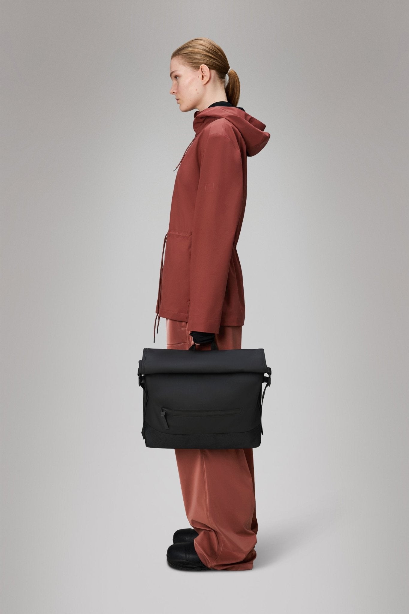 RAINS - Trail Rolltop Messenger Bag W3 - Boutique Bubbles