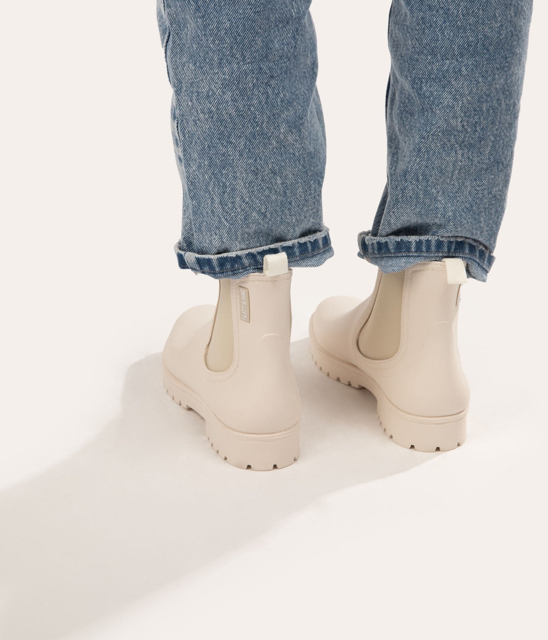 MATT&NAT LANEY - Boutique Bubbles