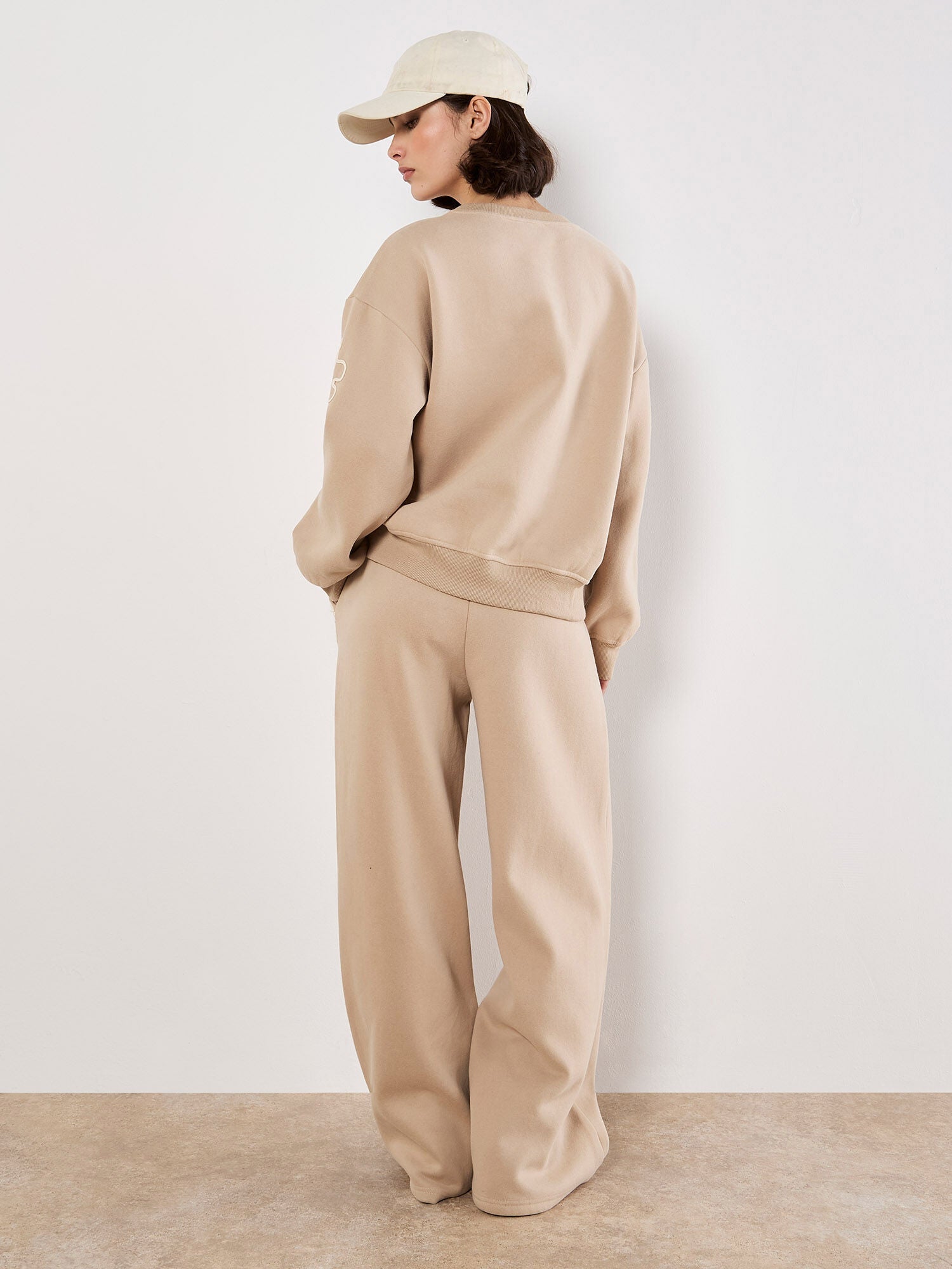 APRICOT - Floral Cornelli Embroidered Sweatshirt - X120031 - Boutique Bubbles