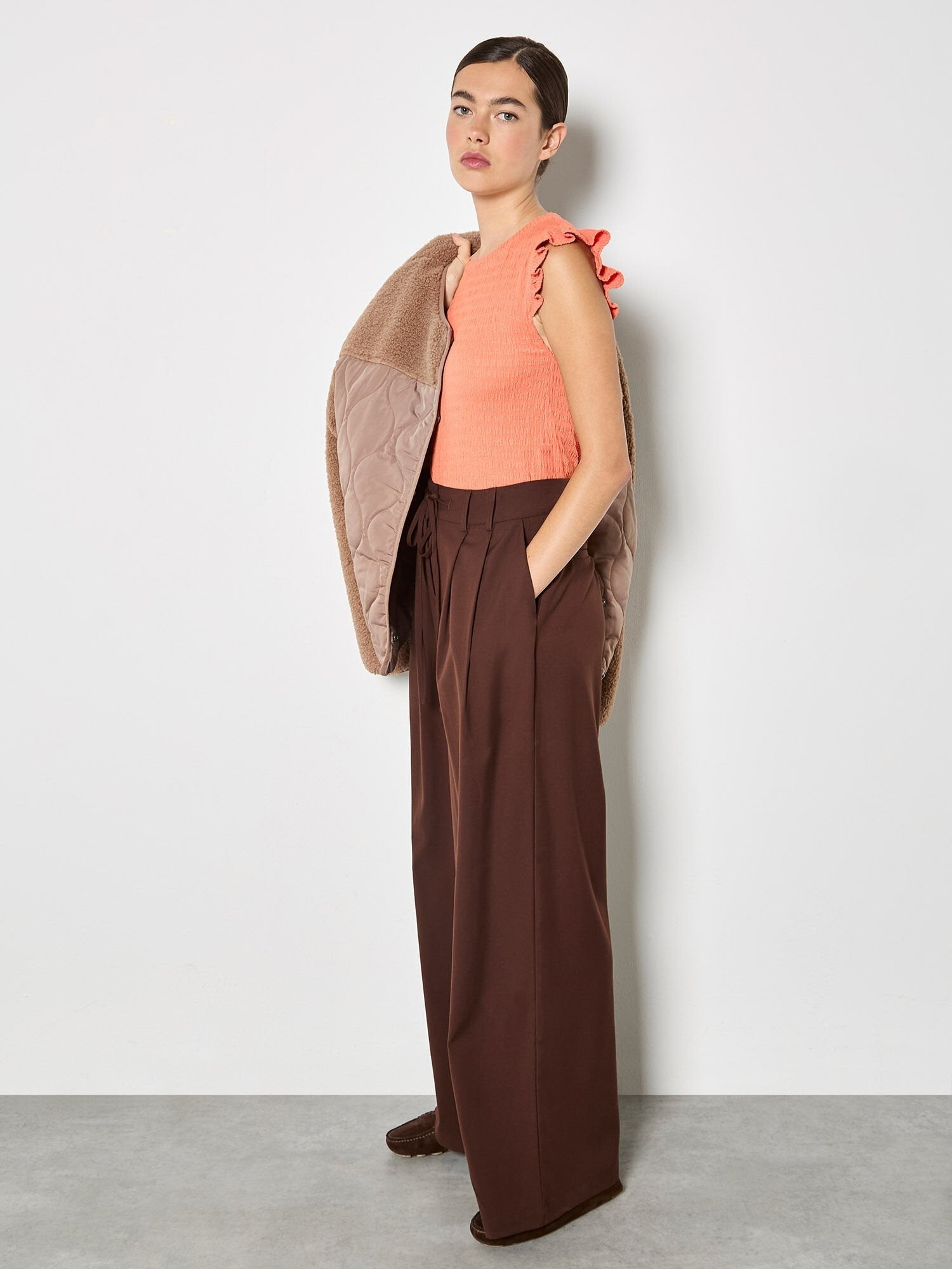 APRICOT - Textured Jersey Ruffle Sleeve T-Shirt - X181582 - Boutique Bubbles