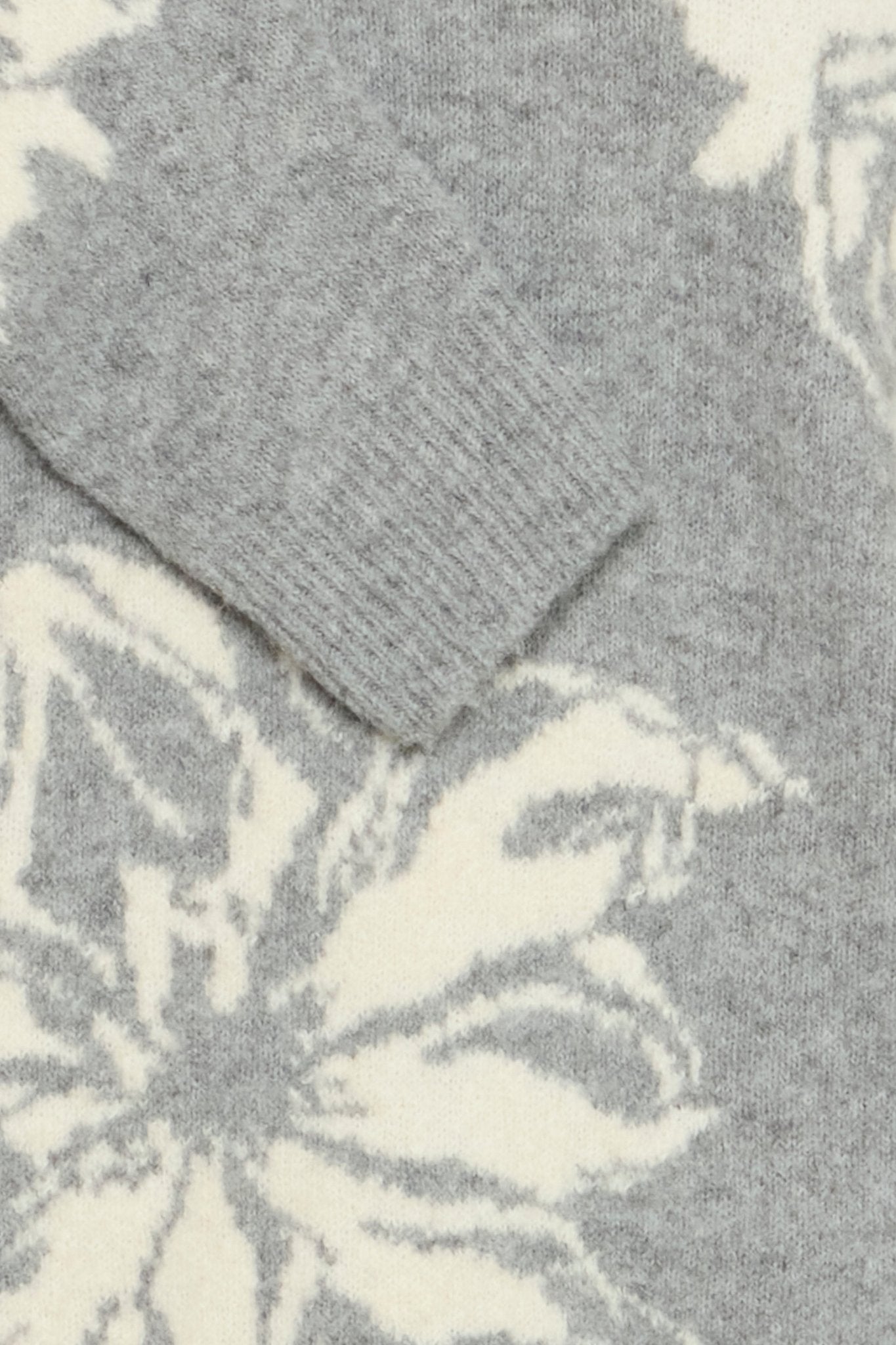 B.YOUNG - BYOMEA Pullover - 20817100 - Boutique Bubbles