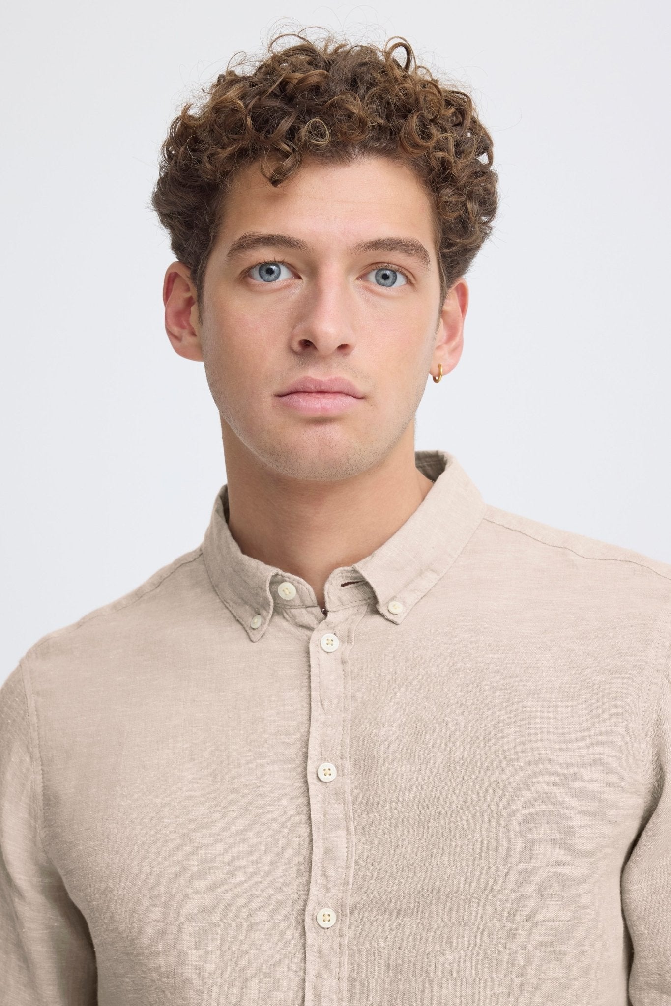 CASUAL FRIDAY - Anton BD LS linen shirt - 20504348 - Boutique Bubbles