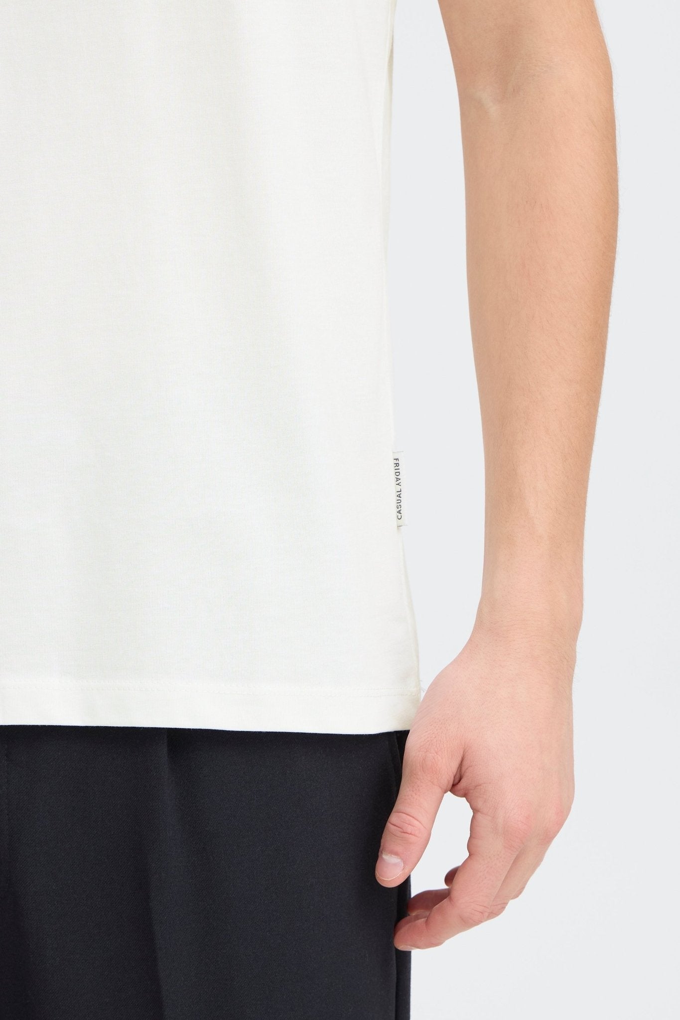 CASUAL FRIDAY - CFLINDER 0255 TEE WITH EMB. - 20506201 - Boutique Bubbles