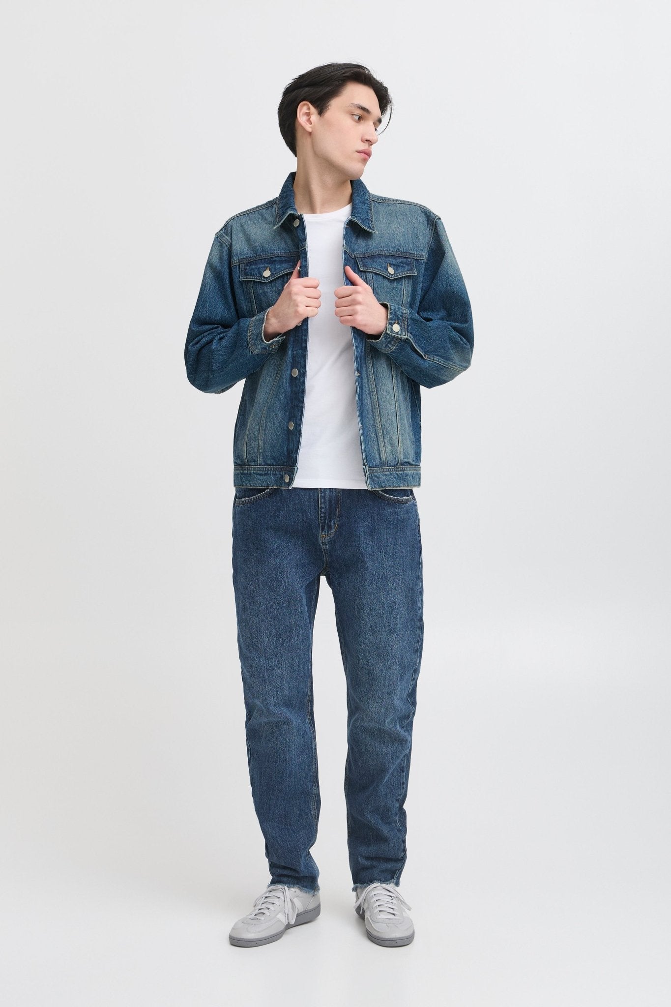 CASUAL FRIDAY - MAXEMIL0222 relaxed denim jacket - 20505563 - Boutique Bubbles