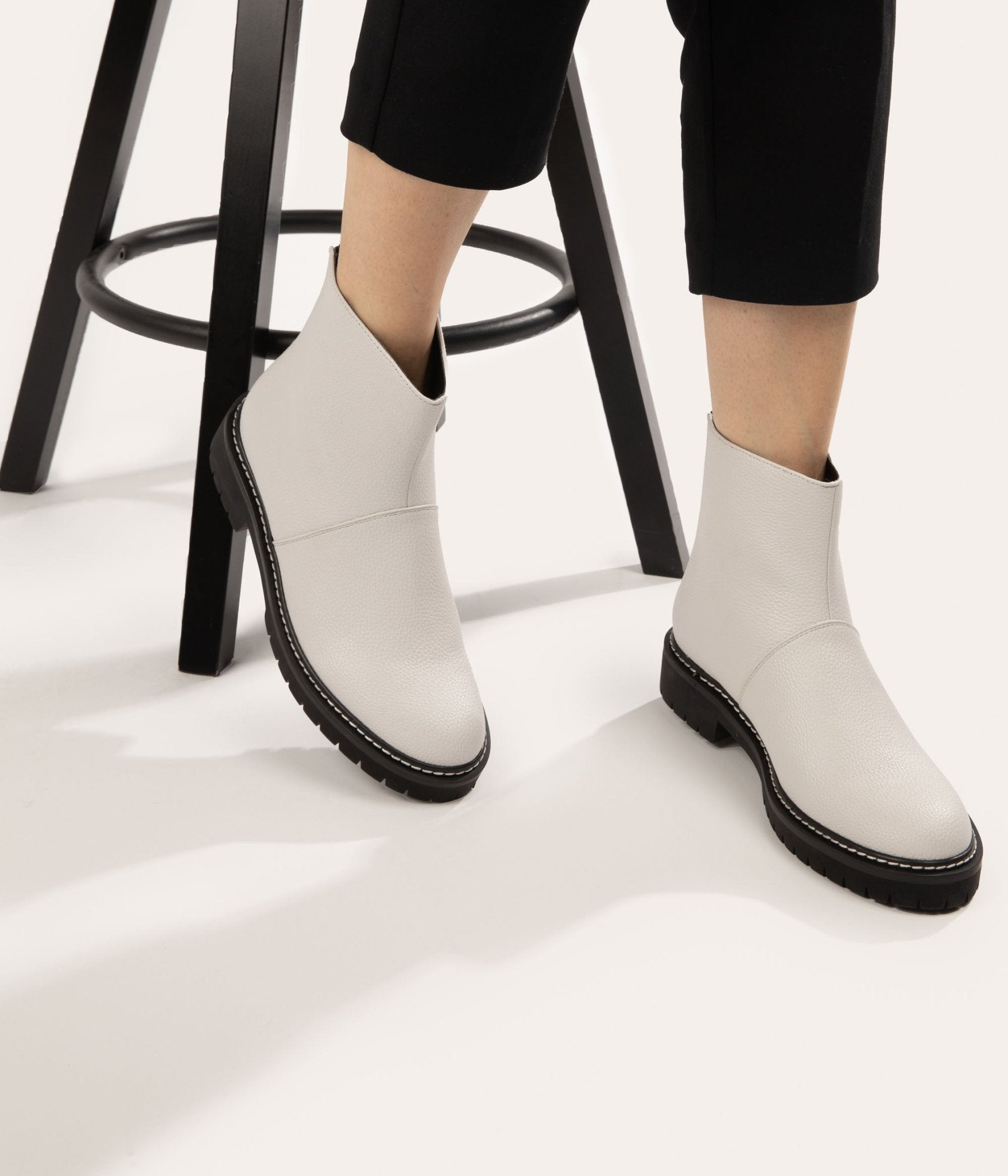 MATT&NAT - MIRRA Women’s Vegan Combat Boots - Boutique Bubbles