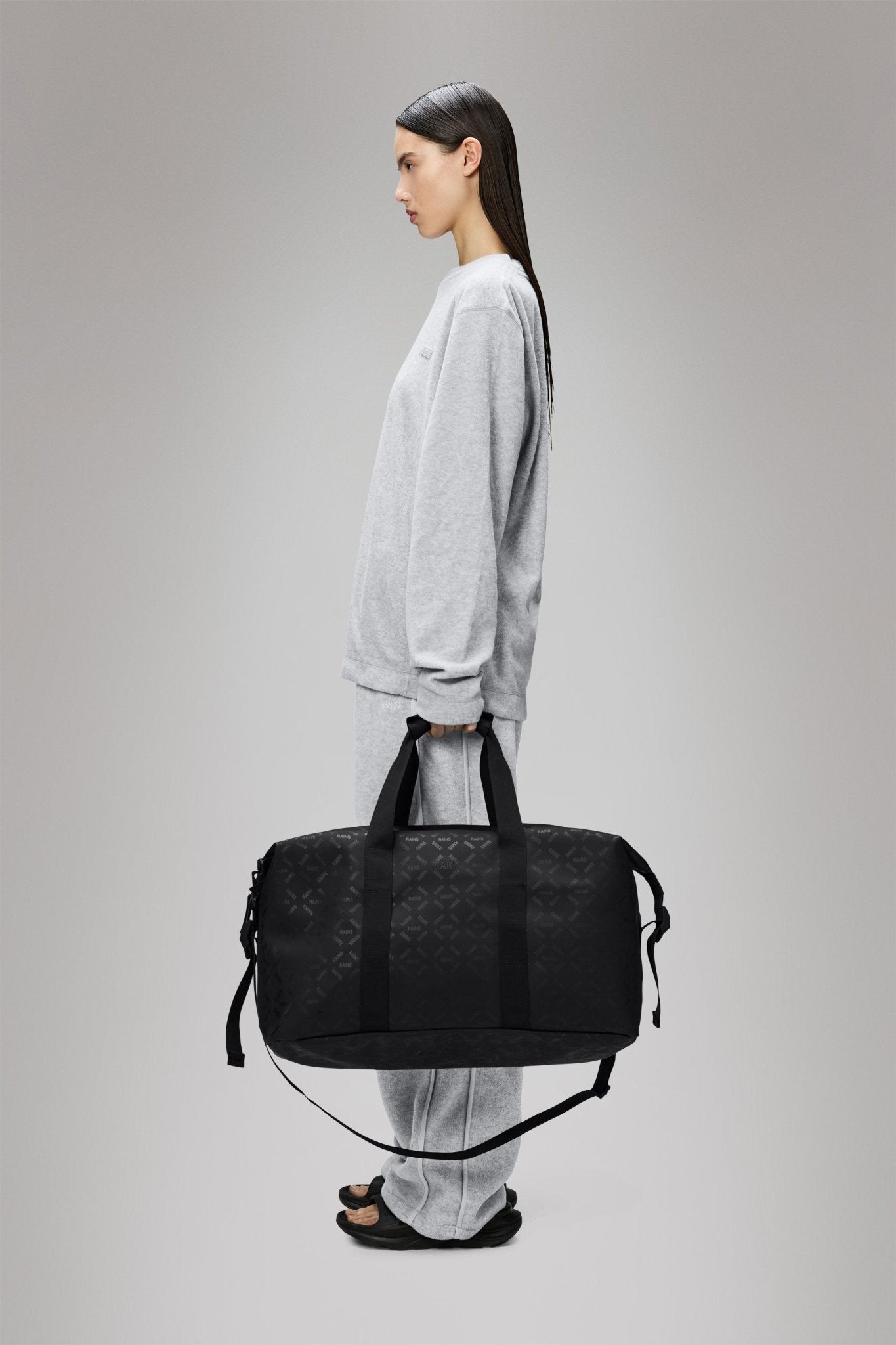 RAINS HILO Weekend Bag W3 - Boutique Bubbles