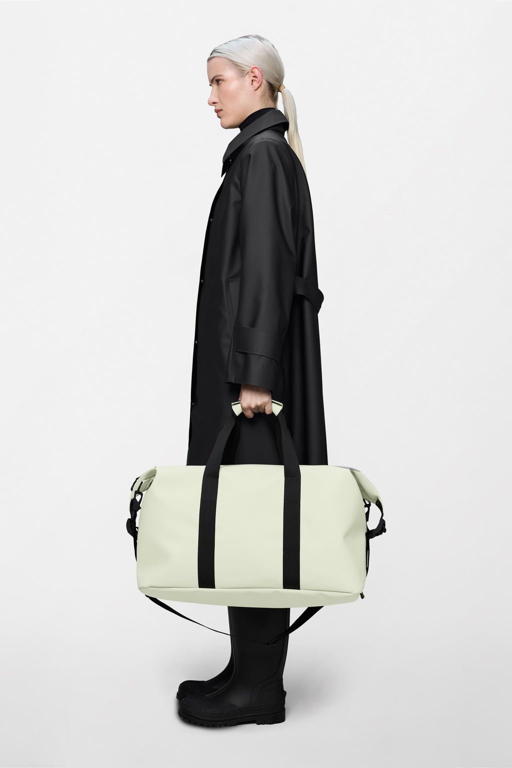 RAINS HILO Weekend Bag W3 - Boutique Bubbles