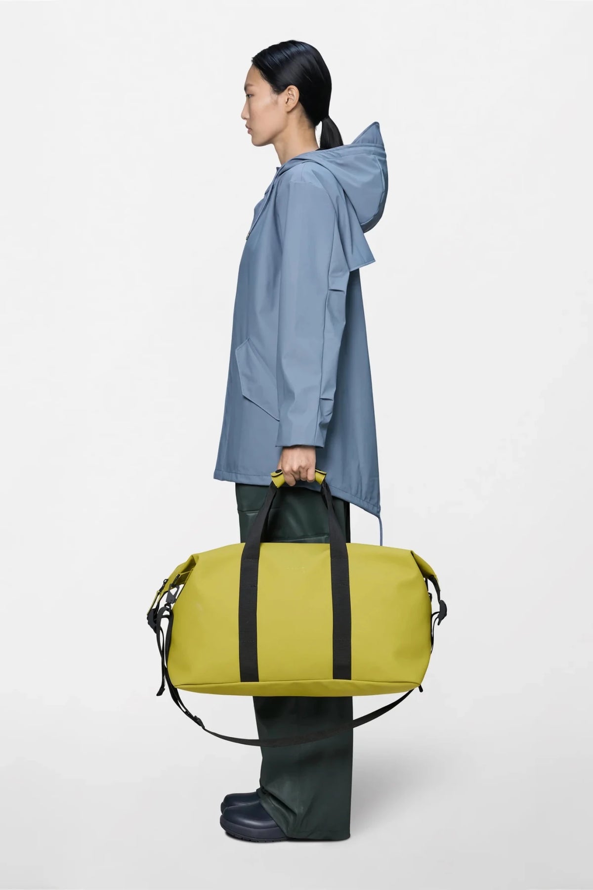 RAINS HILO Weekend Bag W3 - Boutique Bubbles