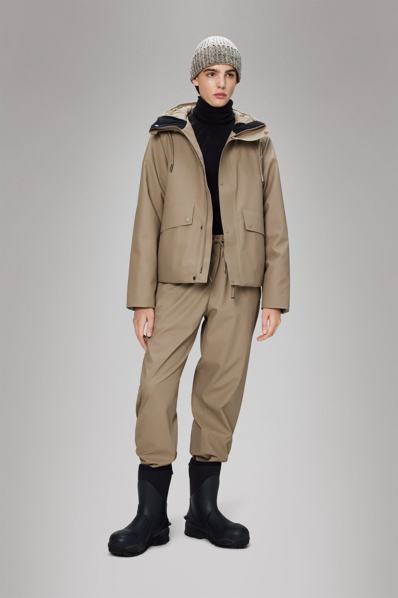 RAINS - Nome Short W Parka W3T3 - Boutique Bubbles