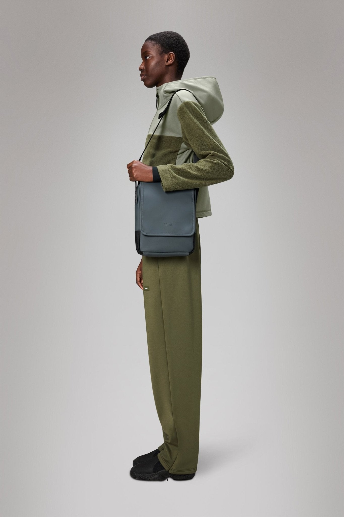 RAINS TRAIL Reporter Bag W3 - Boutique Bubbles